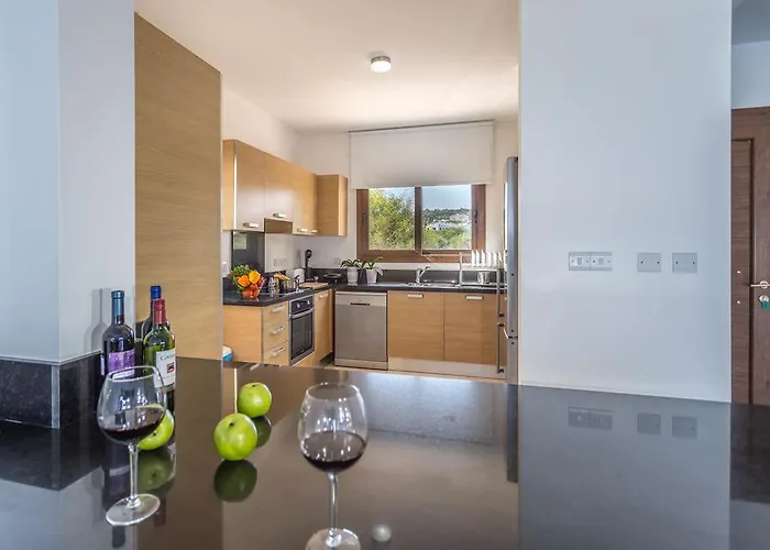 Greko Mare Front Line * Protaras