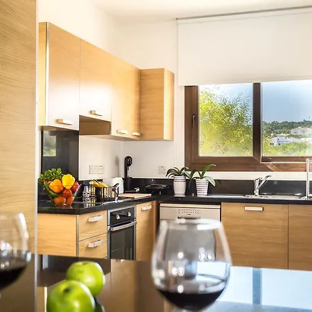 Greko Mare Front Line * Protaras