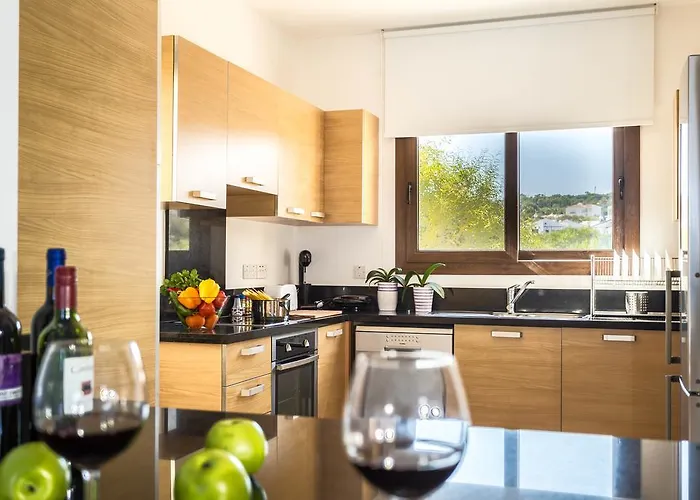 Greko Mare Front Line * Protaras